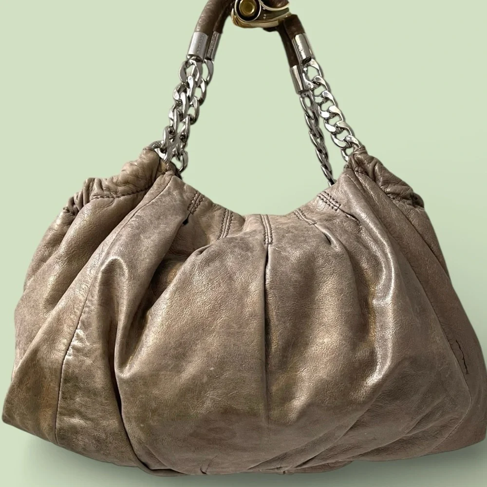 ❤️ Michael Kors ERIN Slouchy Shoulder Hobo Bag in Golden Shimmer
